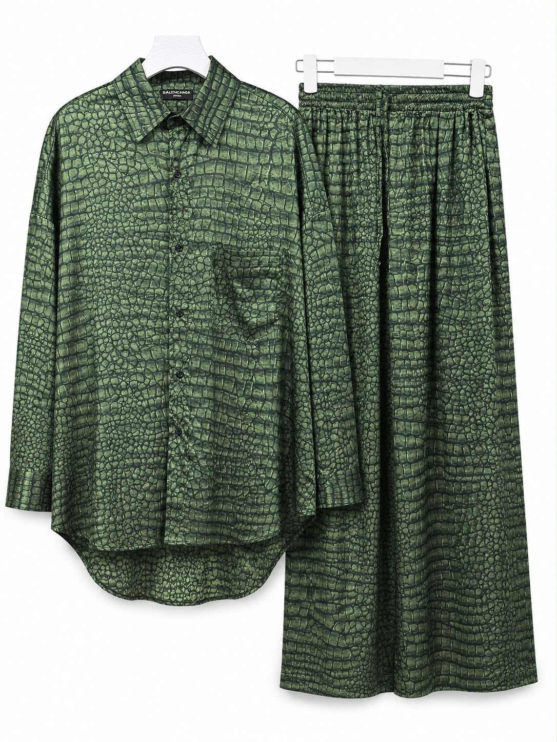Set satin print green crocodile