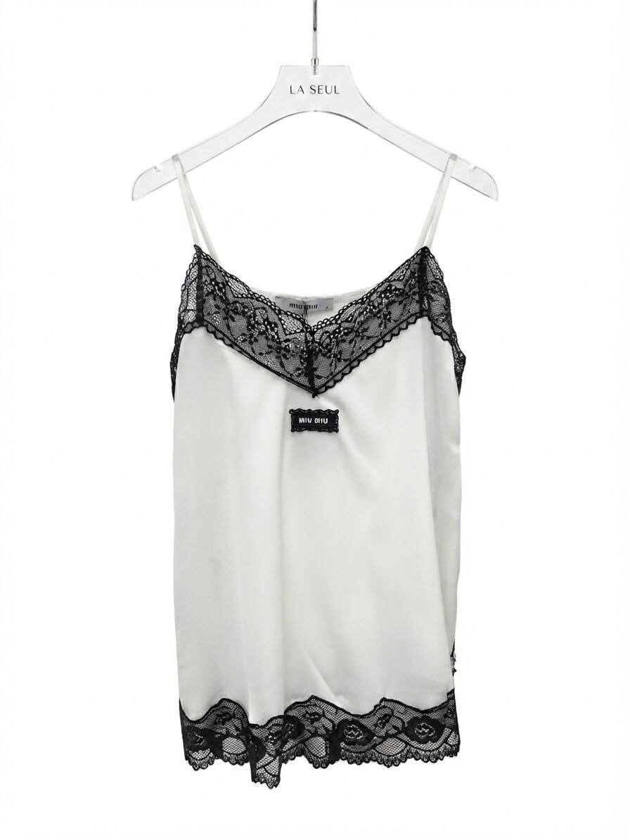 Top MIU MIU