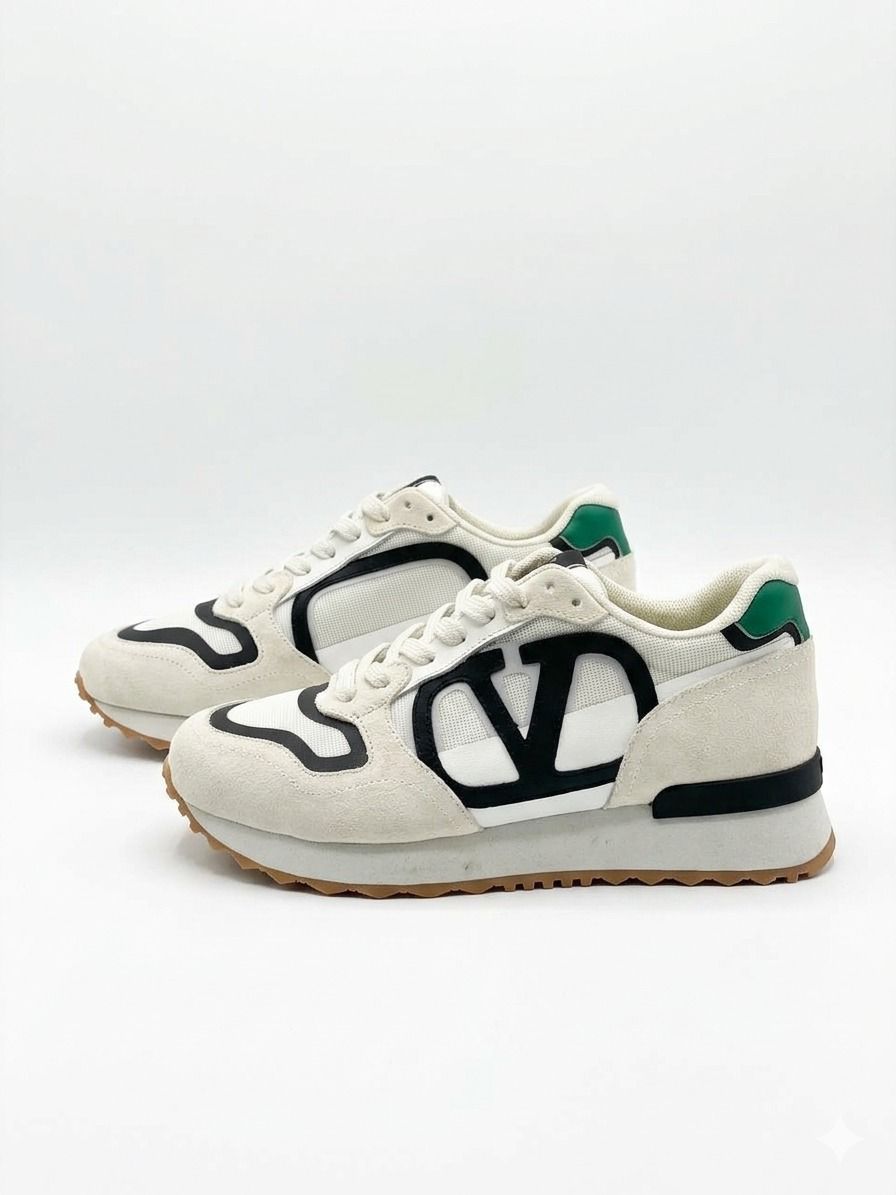 shoes vaelntino white & black