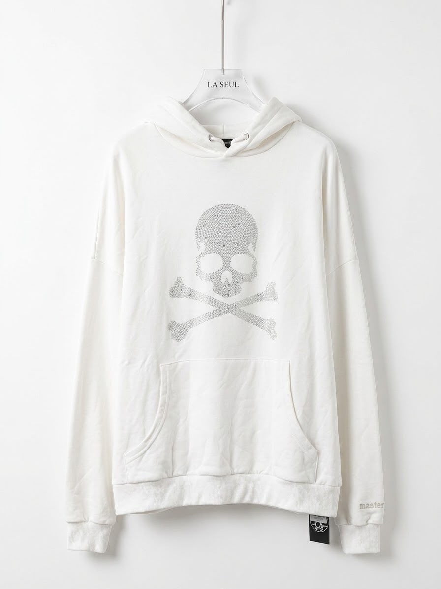 Mastermind hoodie White with crystal skull and crossbones logo - Image 2