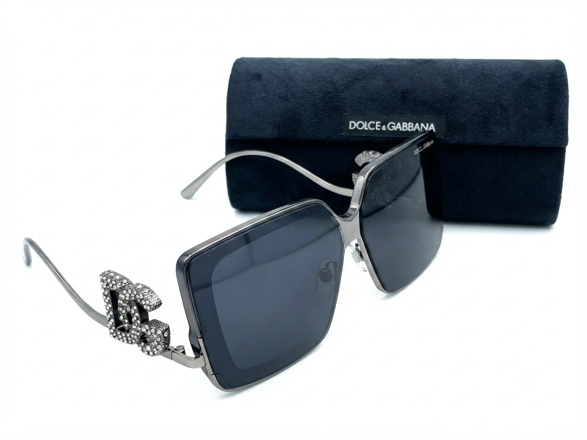 Sunglass black cristal - Image 4