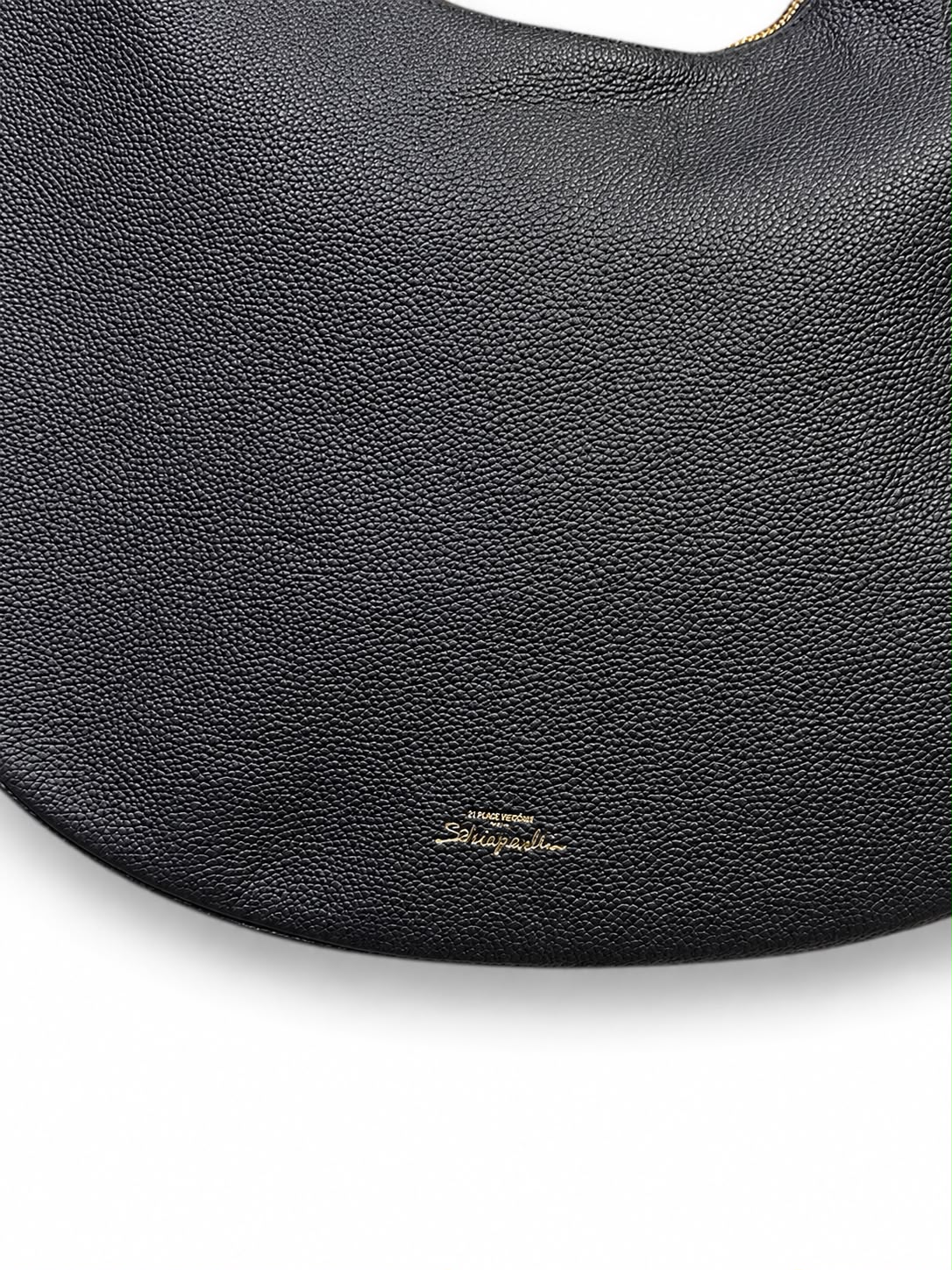 Hobo Bag black leather w/gold  schiaparelli - Image 2