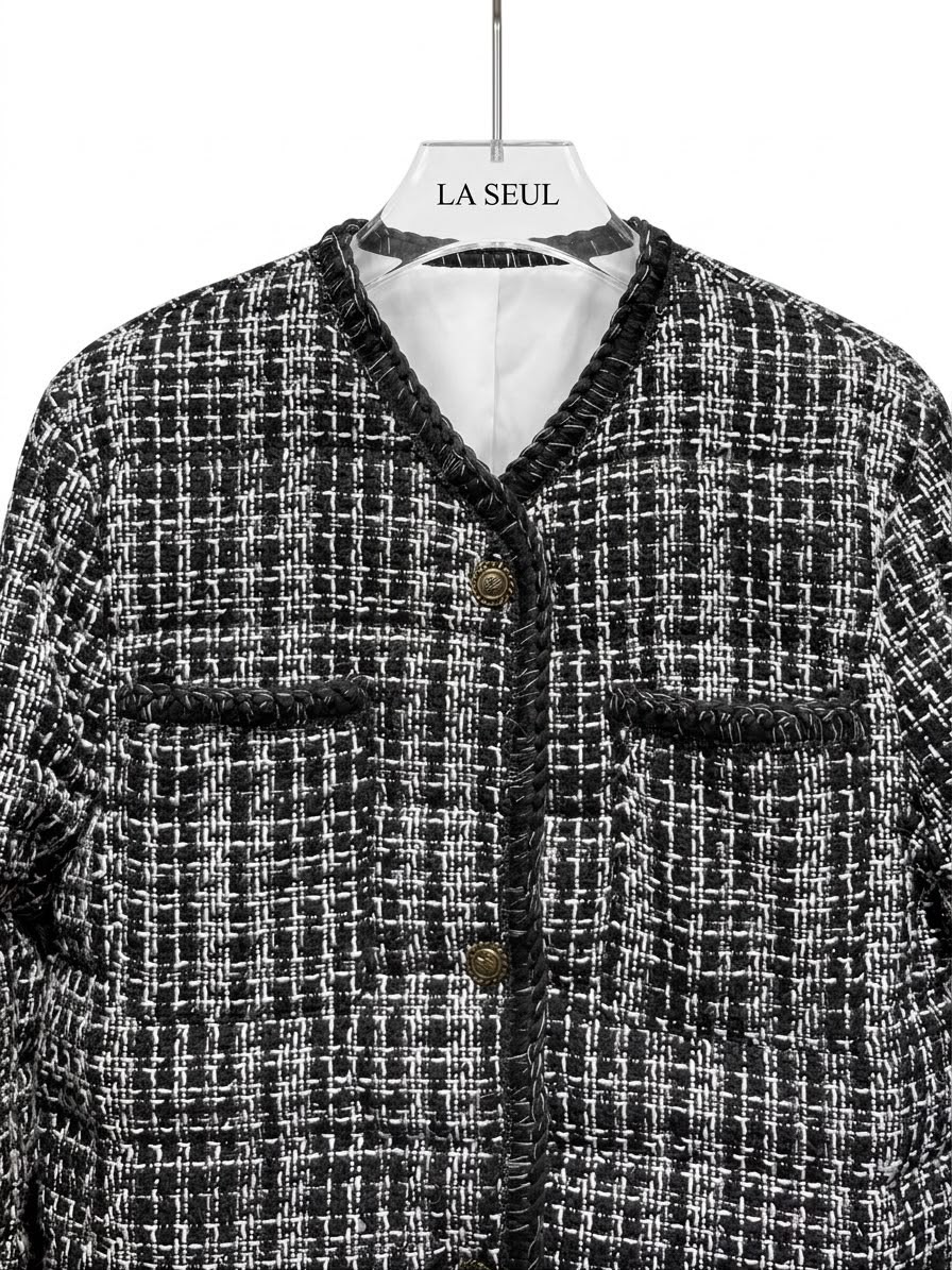 Moncler jacket Black and white - Image 4
